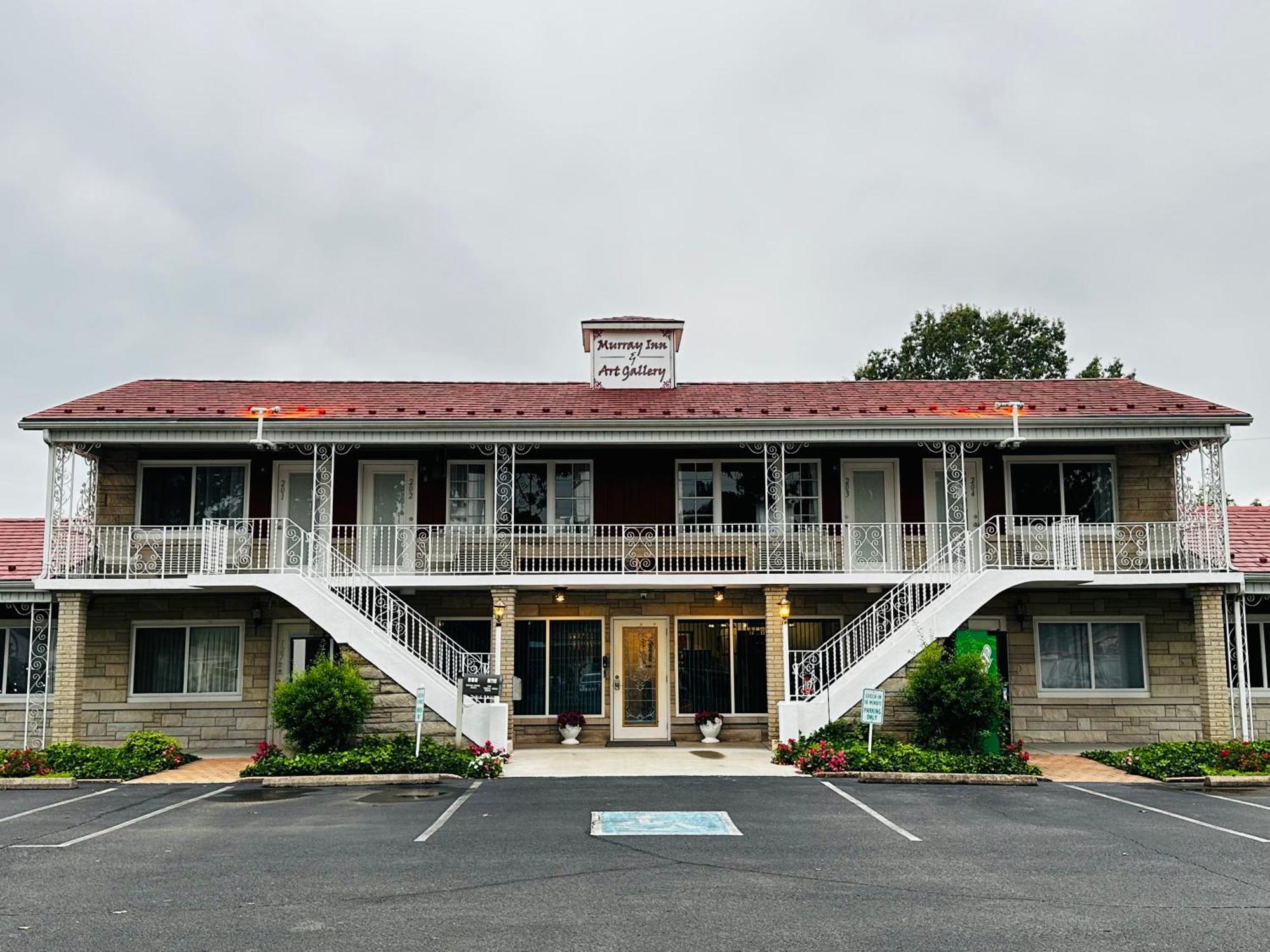Murray Inn And Art Gallery מראה חיצוני תמונה
